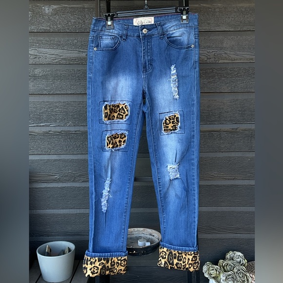 L & B Distressed Leopard Jeans Size 6 - Picture 1 of 3
